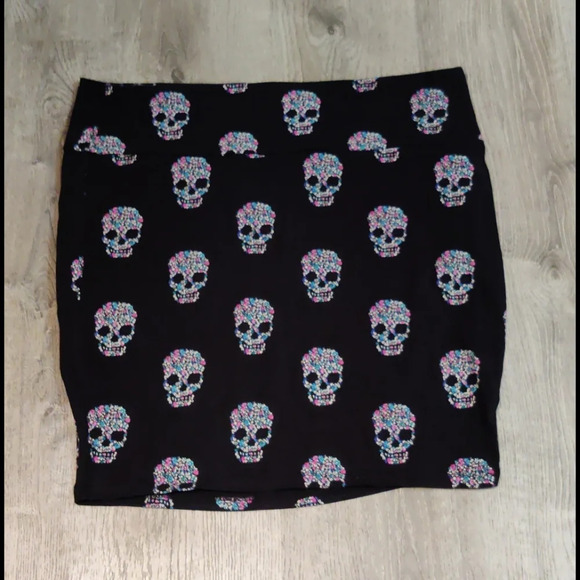 Torrid Floral Sugar Skull Fitted Skirt - Picture 2 of 3